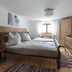 Romantikhauschen Zum Dachsteinblick *